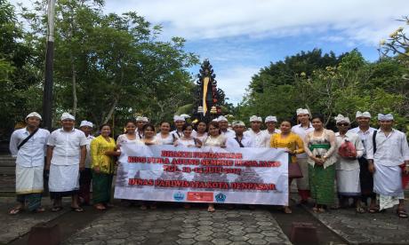ROMBONGAN DINAS PARIWISATA KE PURA LUHUR SEMERU AGUNG
