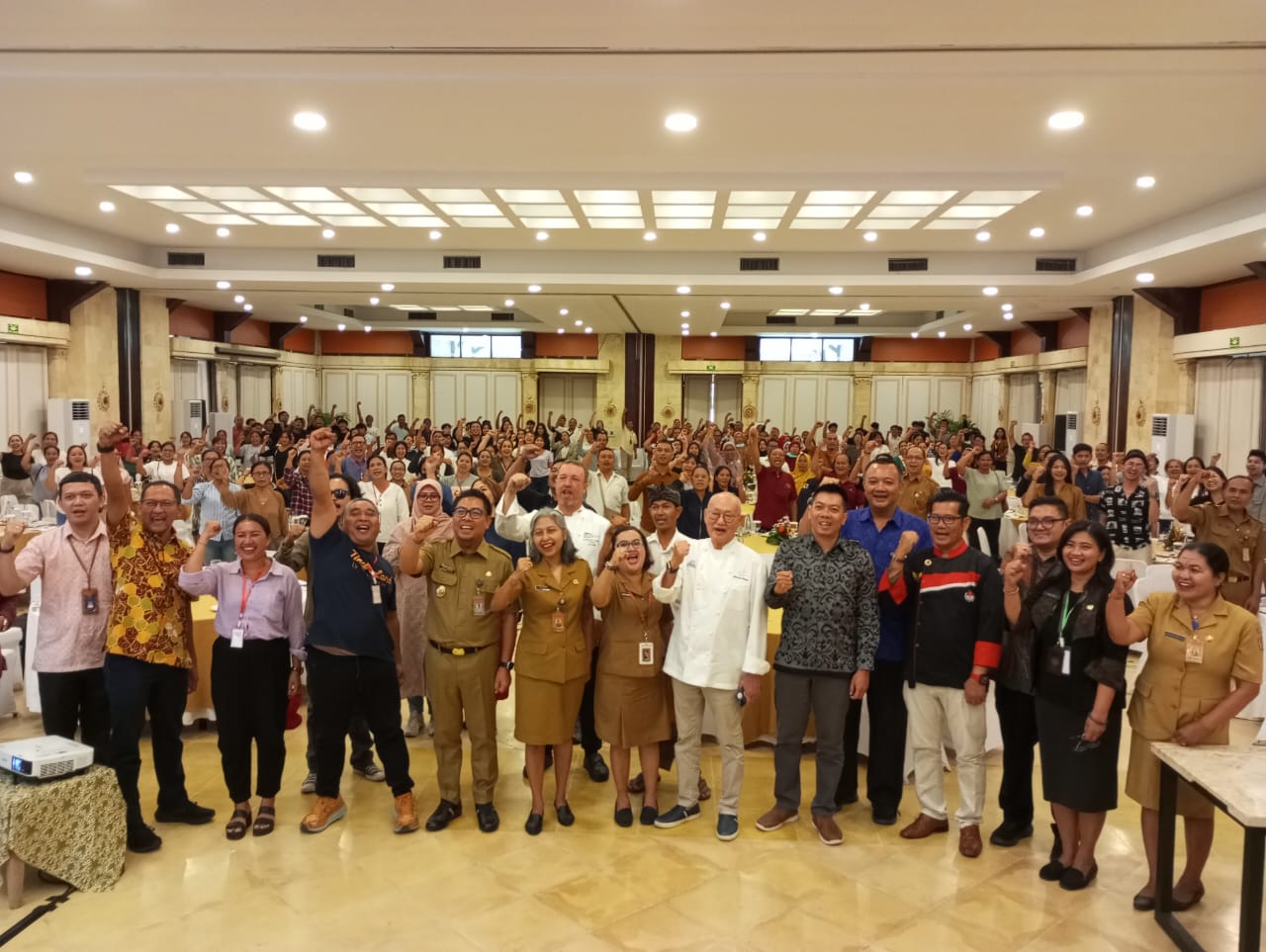 Pemkot Denpasar dan LPS  Komit Tingkatkan SDM Desa Serangan Melalui Pelatihan Higienitas Kuliner Desa Serangan